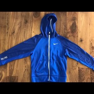Boys Nike Elite Hoodie size M